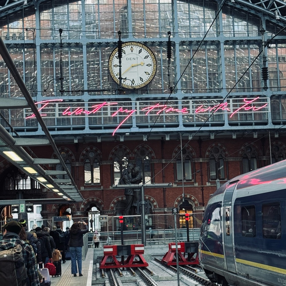 Meet your Posher, Elisiya